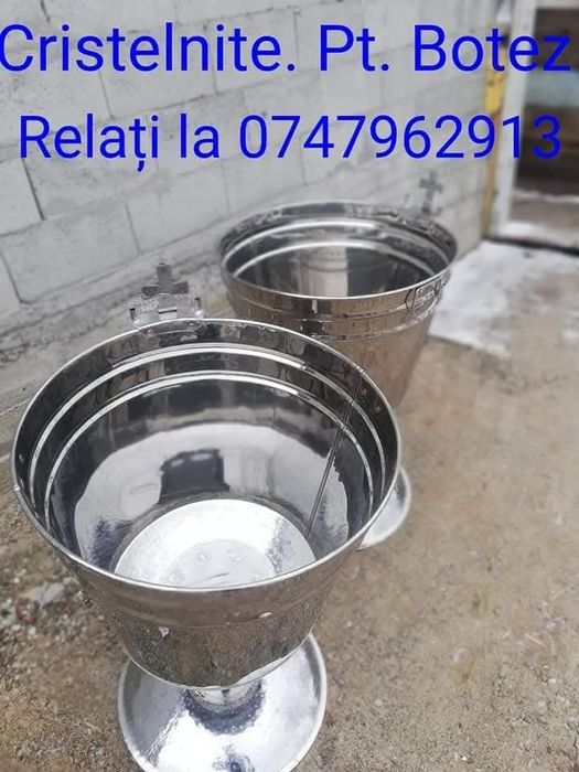 Vand cristelnite pentru botez di inox 
Auriu sau alb lucios avem toate