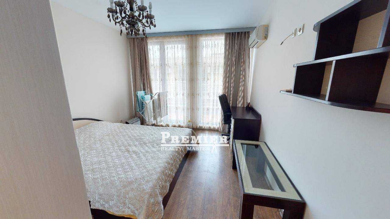 Продава се Тристаен апартамент в Поморие - 106 кв.м за 1557 €/кв.м - Снимка #6