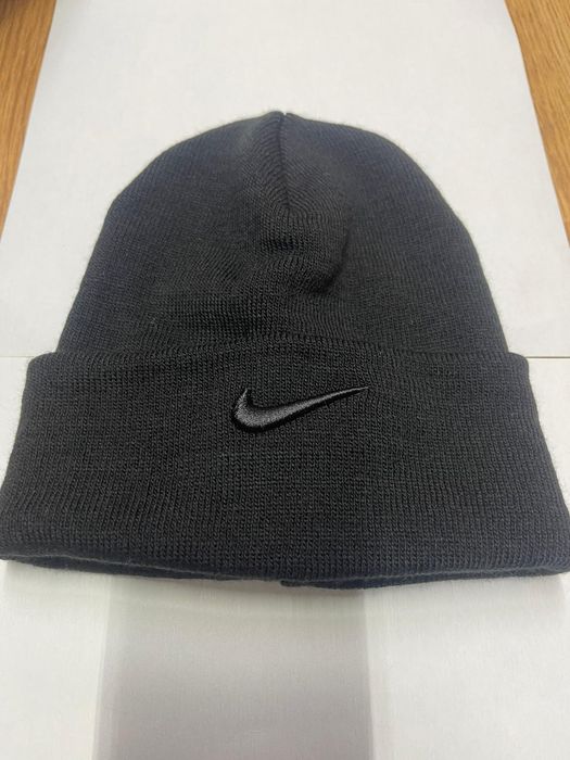 Fesuri noi cu eticheta de marca