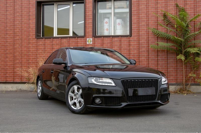 Grila fata fagure AUDI A4 B8 (2007-2012) RS Look