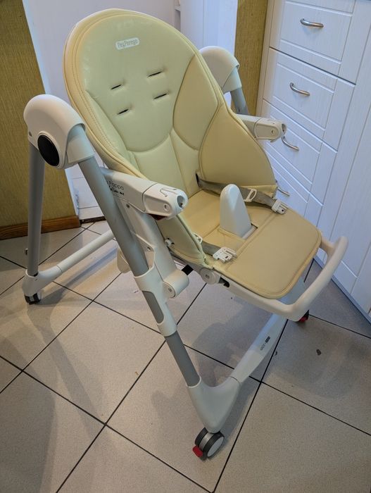 2 в 1 детски стол за хранене-шезлонг Peg Perego