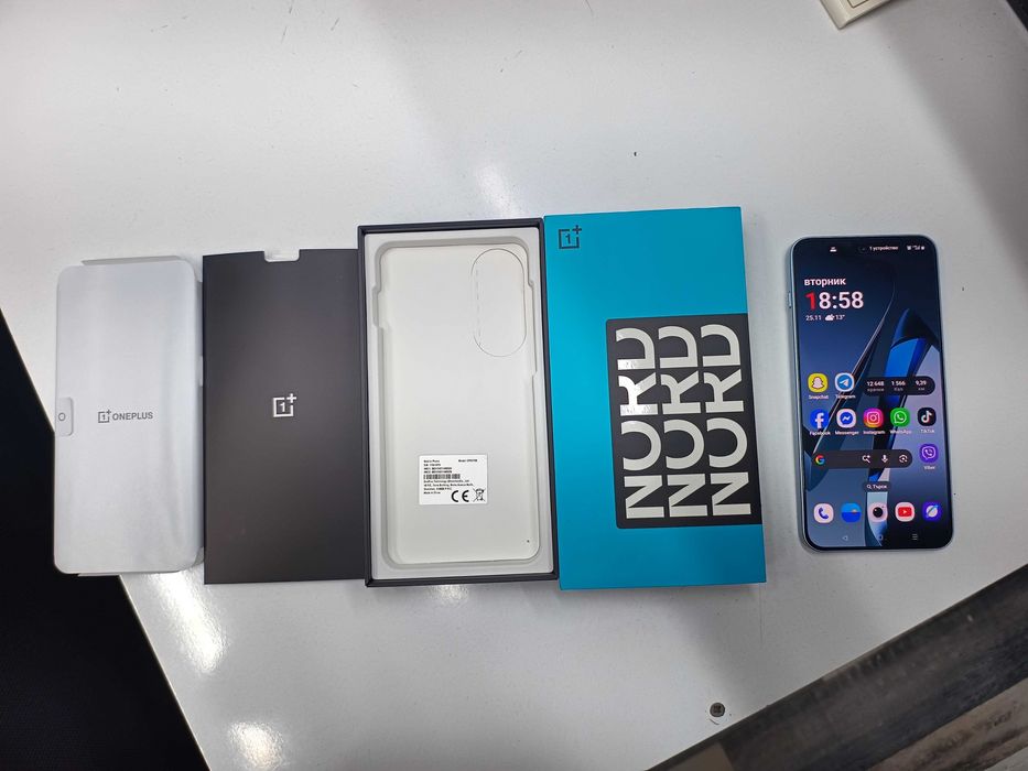Продавам OnePlus Nord 5
