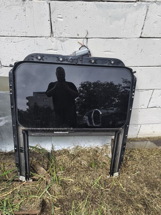 Trapă electrică Volkswagen Passat B6 break sau berlină