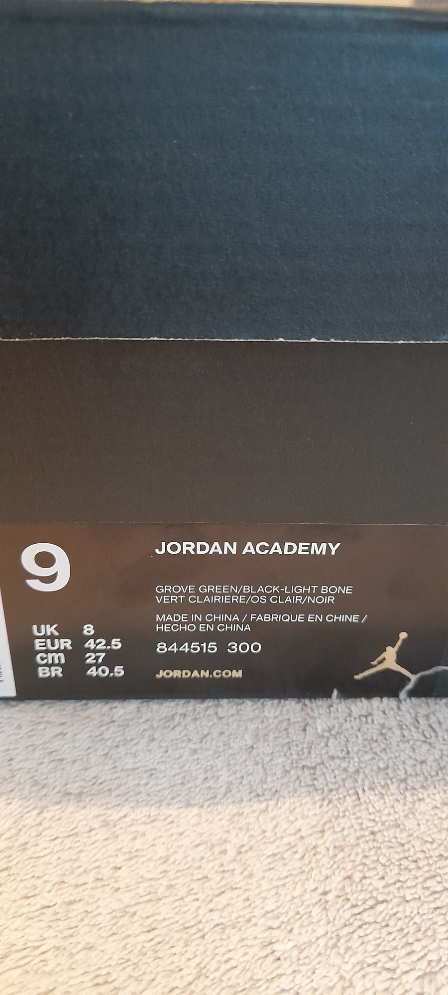 Jordan Academy size 42.5