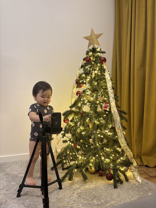 Продам елку искусственную