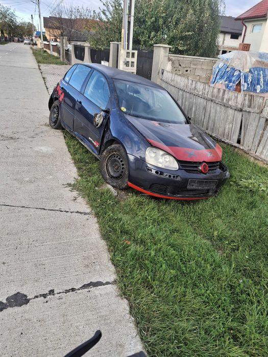 Dezmembrez golf 5 1.9