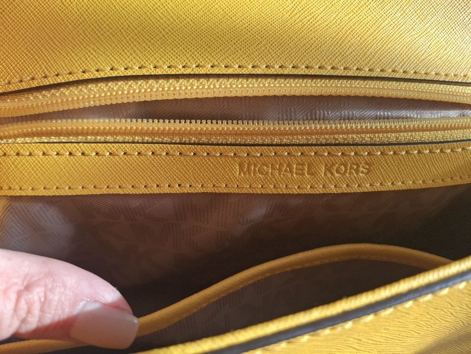 Poșetă Michael Kors,  purtata o singură dată, stare impecabila, 25 cm
