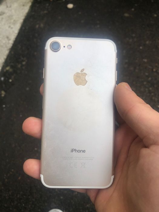 iPhone 7 32GB Silver Gold