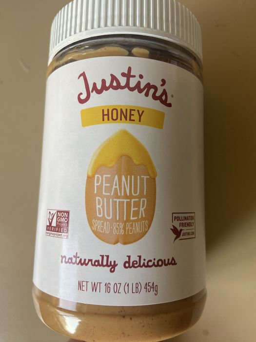 Untul de arahide cu miere de la Justin's