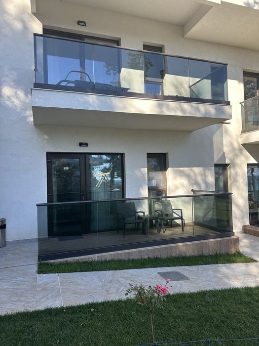 Închiriez pe malul mării pe minimum o lună