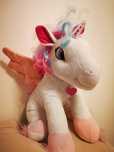 Jucărie Luana - Unicornul interactiv cu sunete și lumini de plus