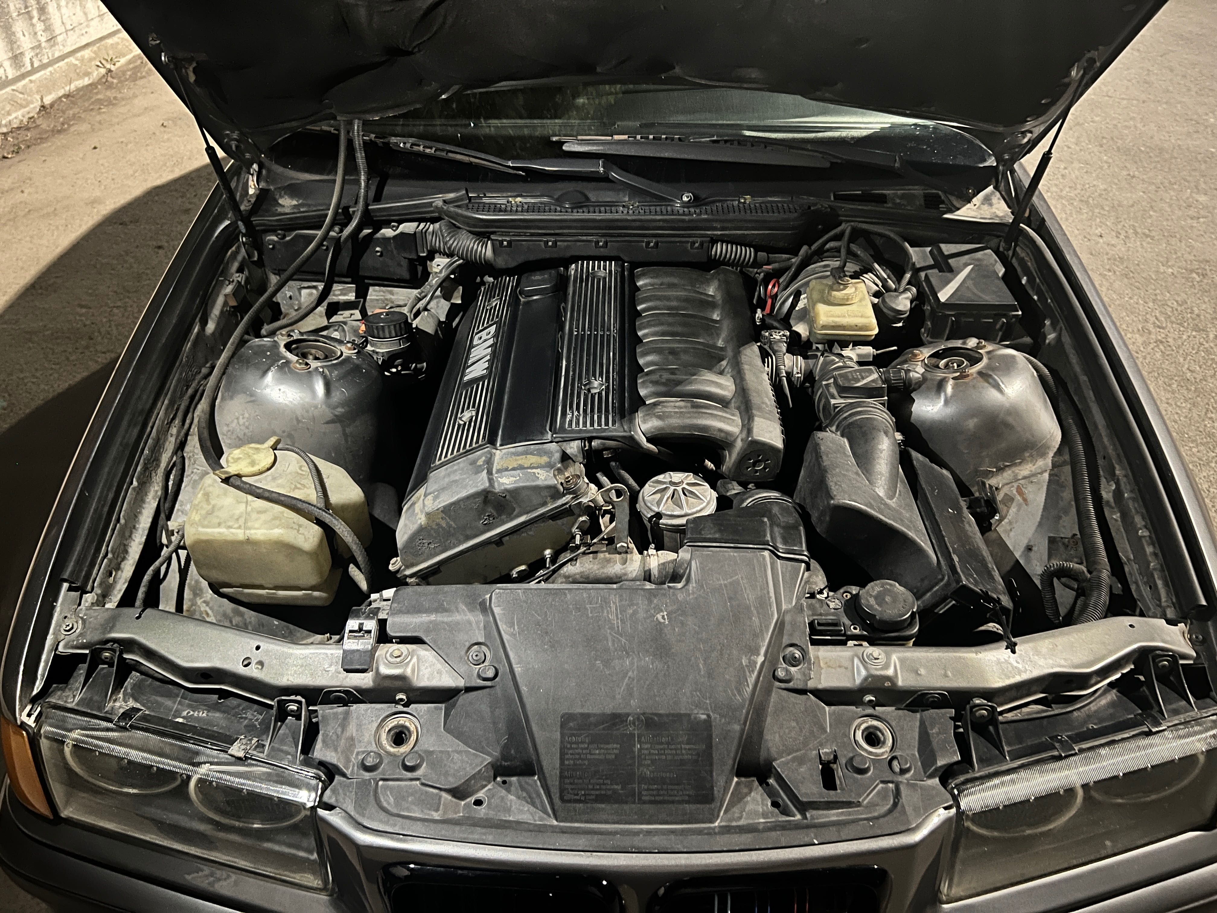 Пристраивается в хорошие руки BMW e36