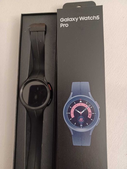 Смарт часовник Samsung