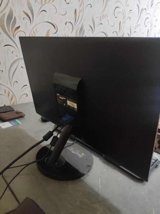 Монитор AOS 22" Full Hd. В отличном состояние.