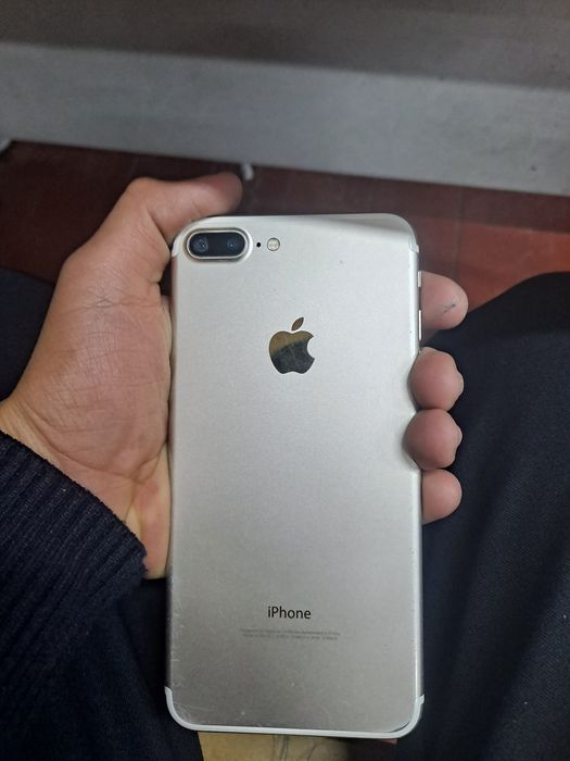 Iphone 7 + xotira128 tali