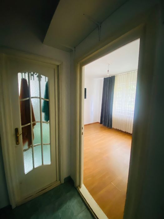 Apartament 2 camere semidecomandat