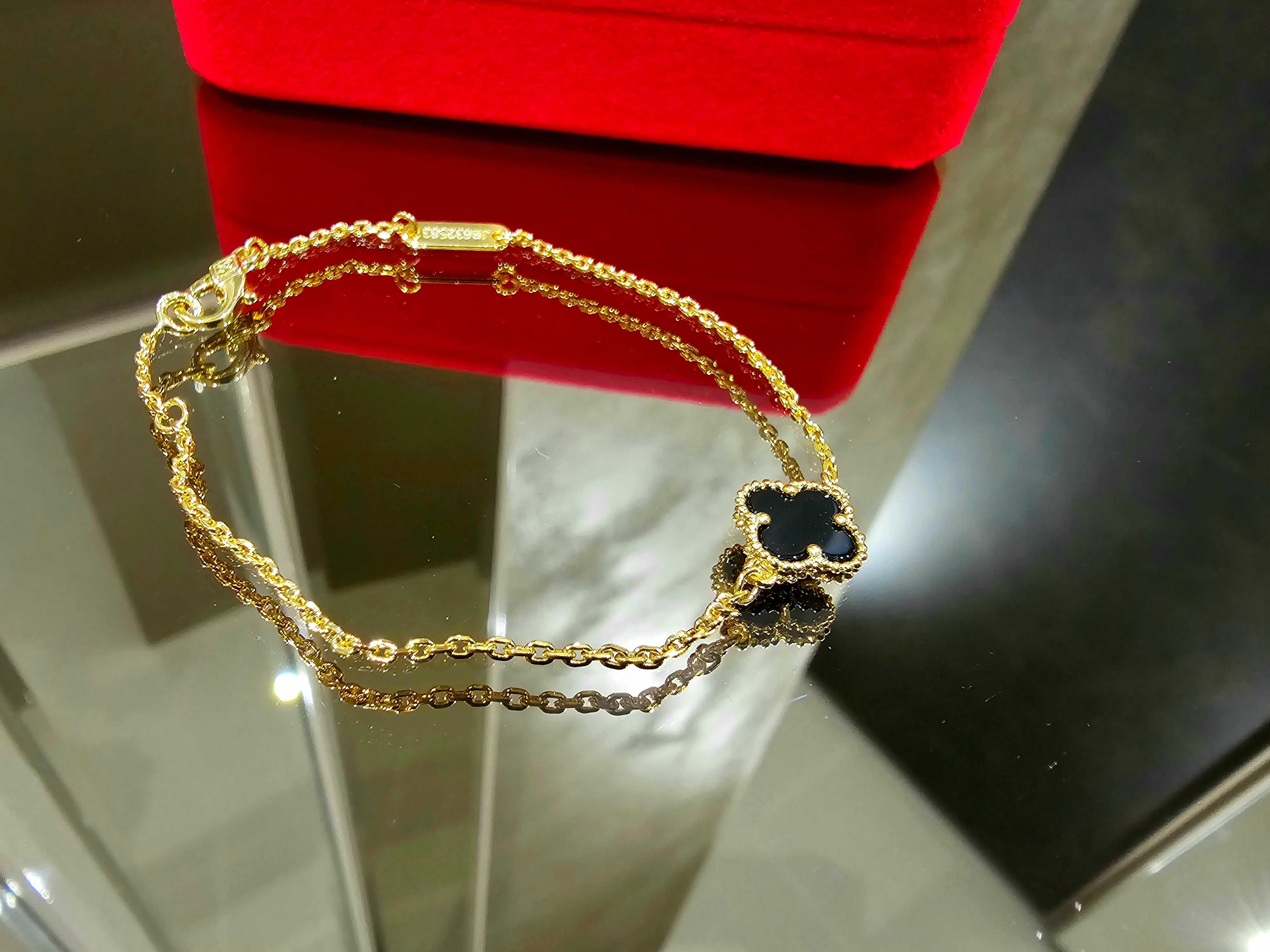 Van Cleef & Arpels VCA Gold Black Sweet Alhambra Clover Дамска Гривна