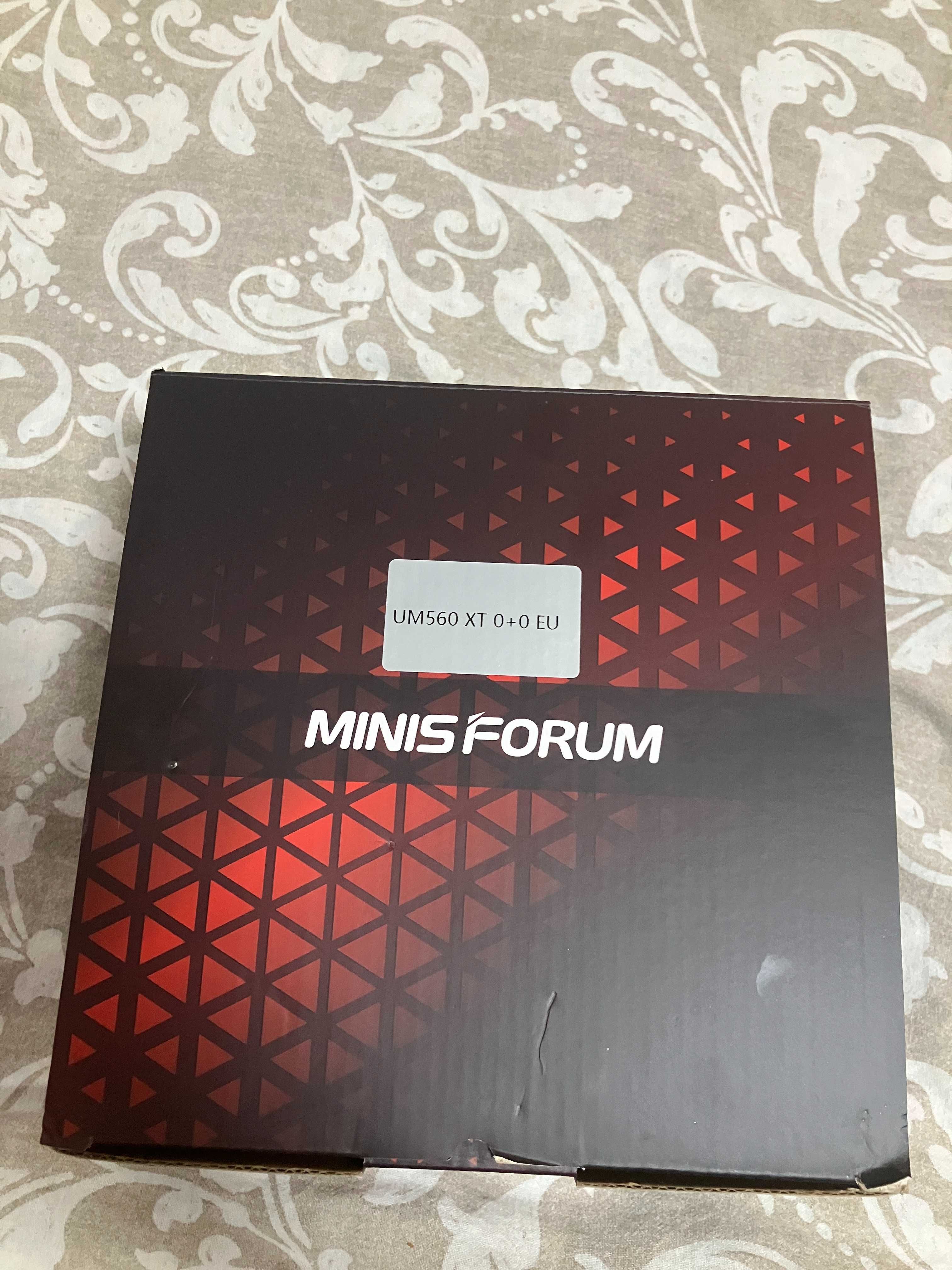 MiniPC Minisforum 560XT [6core 12threads barebones/optiuni cu ram ssd]