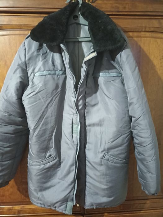 Продам охраныи форма зимний 50-52 размер