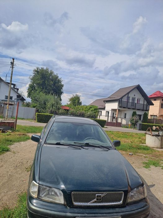 Vând volvo 1.6 benzina