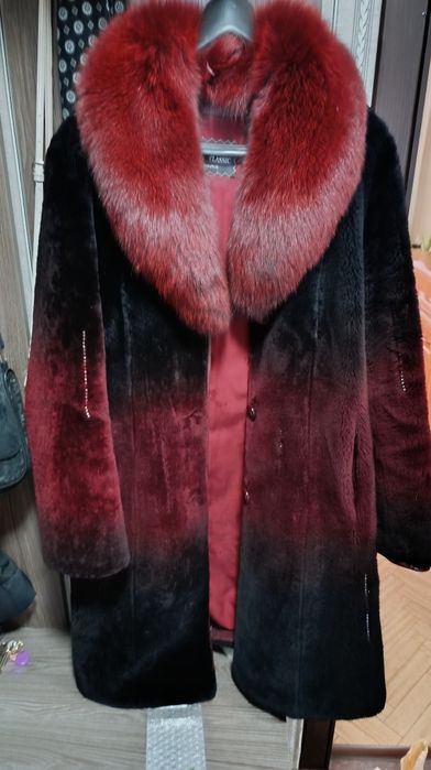 Продаю мутоновую шубу в отличном состоянии