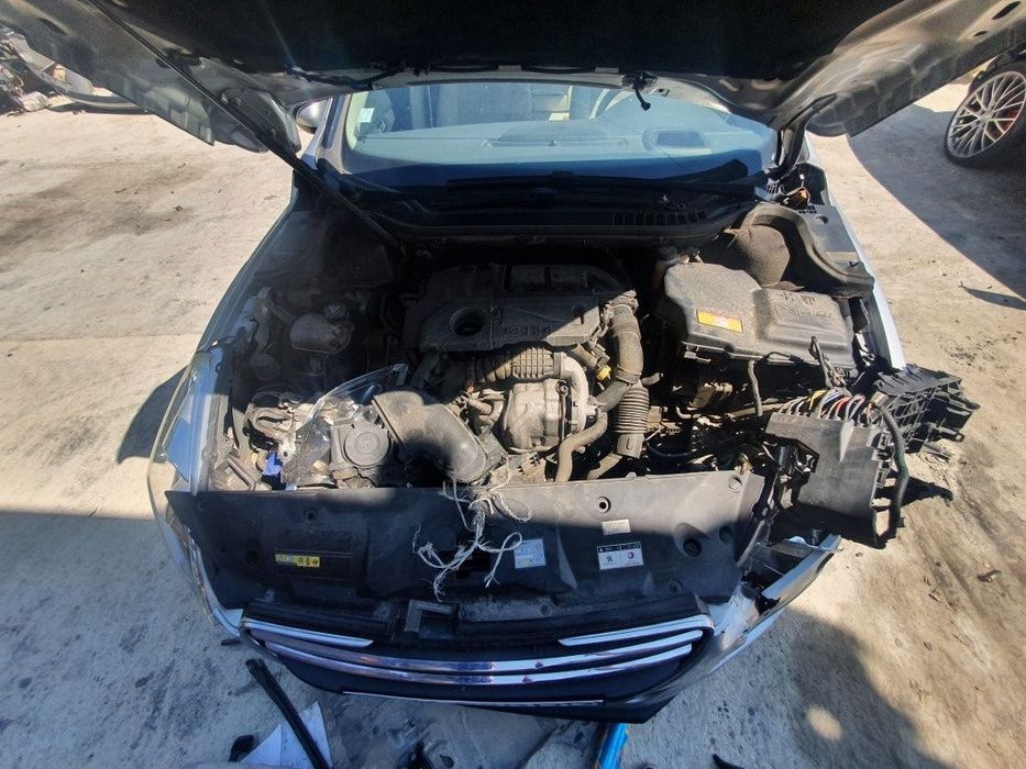 dezmembrez Peugeot 508 motor 1.6 hdi 112cp 9HR bara spate injector dezmembrari