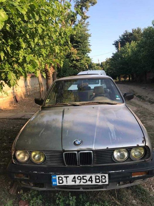 Продавам BMW 324