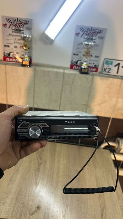 Продам магнитолу Pioneer