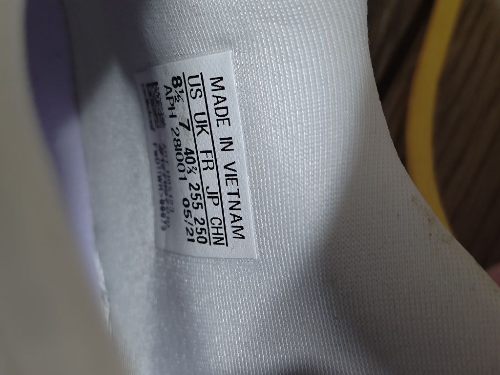 Кросовки Adidas originals унисекс 40,5-41