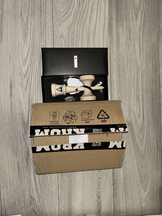 Vand Lambo KEN MAPLE