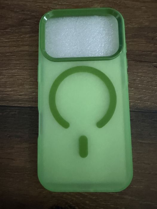 Калъфи iphone 17 pro 16 pro samsung z fold 7