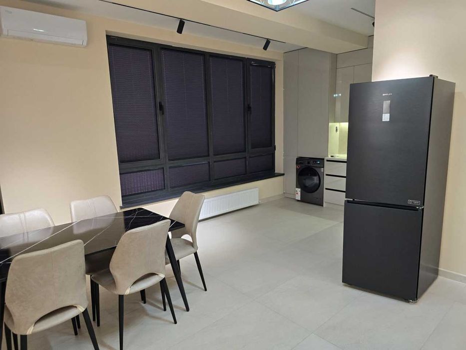 СРОЧНО! Продаётся 3 комнатная квартира на СЕБЗОР КОХ ОТА