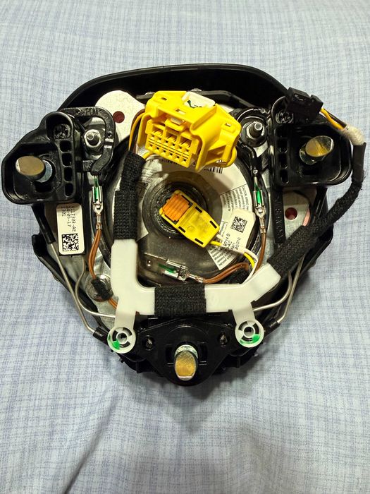 Волан R и еърбег/airbag за VW/Фолксваген-оригинални,чисто нови