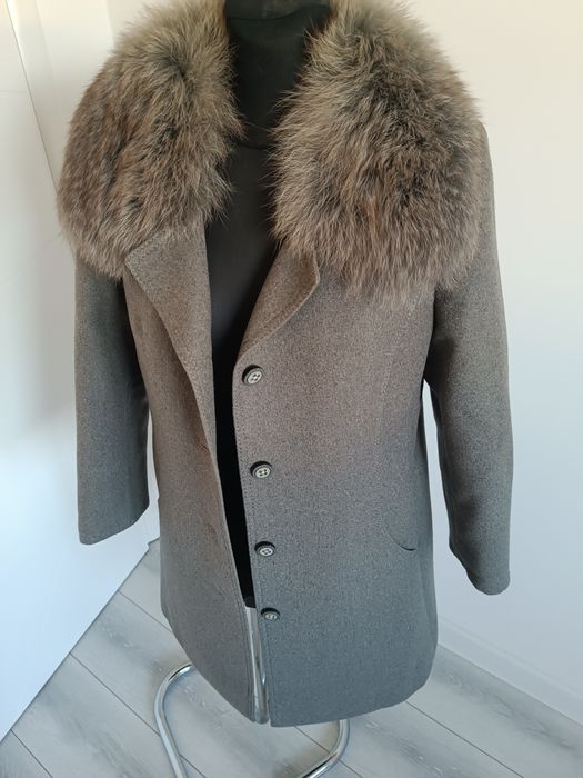 Palton din lâna și blana naturală