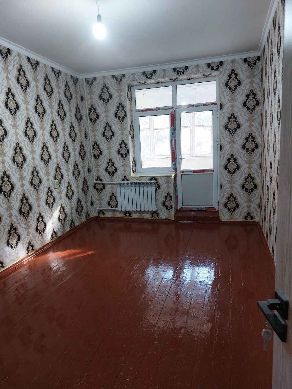 Квартира сотилади