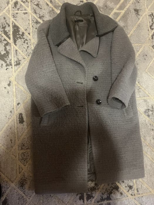 Разпродажба на якета и палта