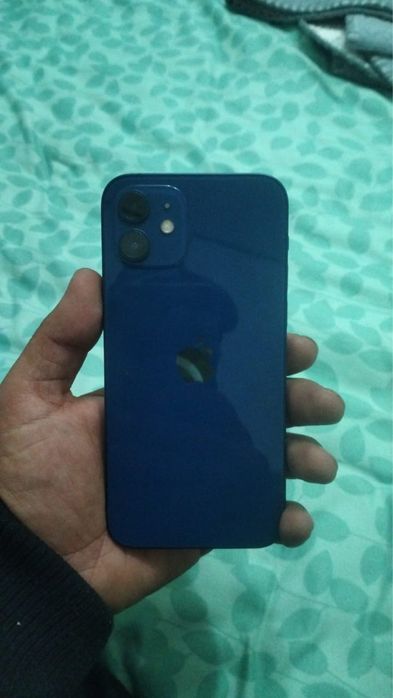 Iphone 12 в хорошем состояний
