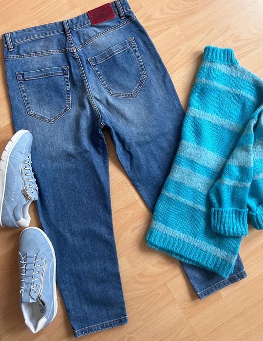 Страхотни арт дънки и мек пуловер плетиво Vicolo