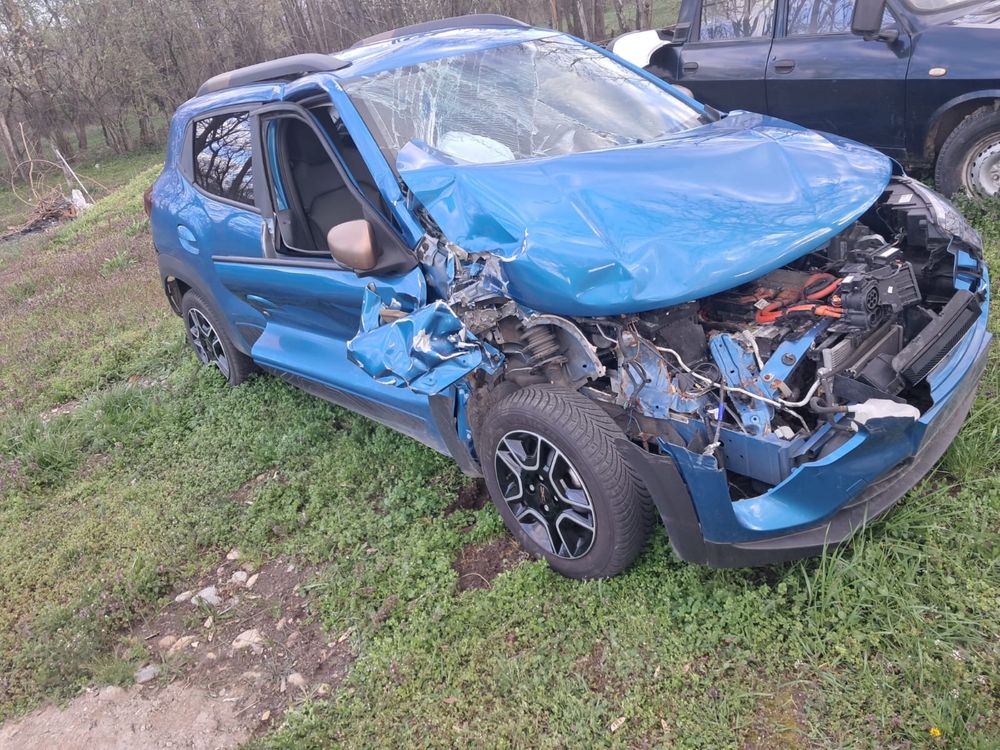 Dacia Spring 2023 65cp avariat