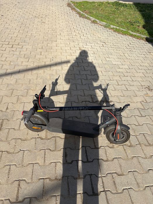 Електрическа тротинетка Xiaomi 4 PRO