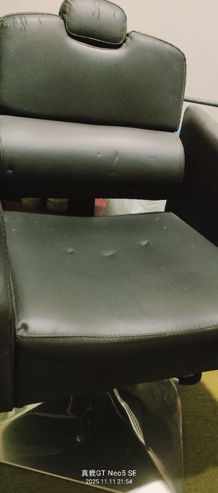 salon uchun kreslo sotiladi