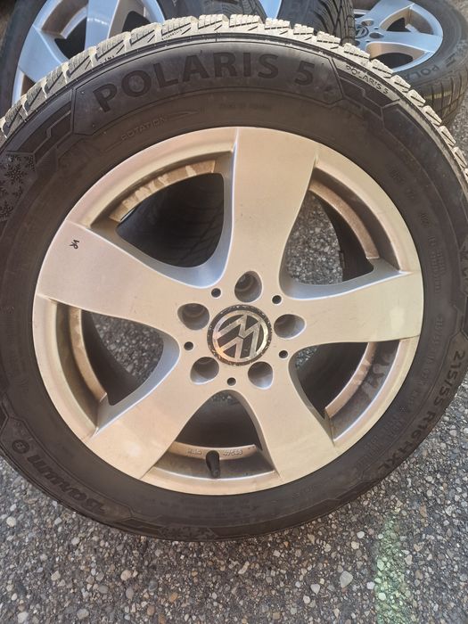 Jante aliaj noi nouțe impecabile pentru vw. Audi.r 16 cu cauciucuri de