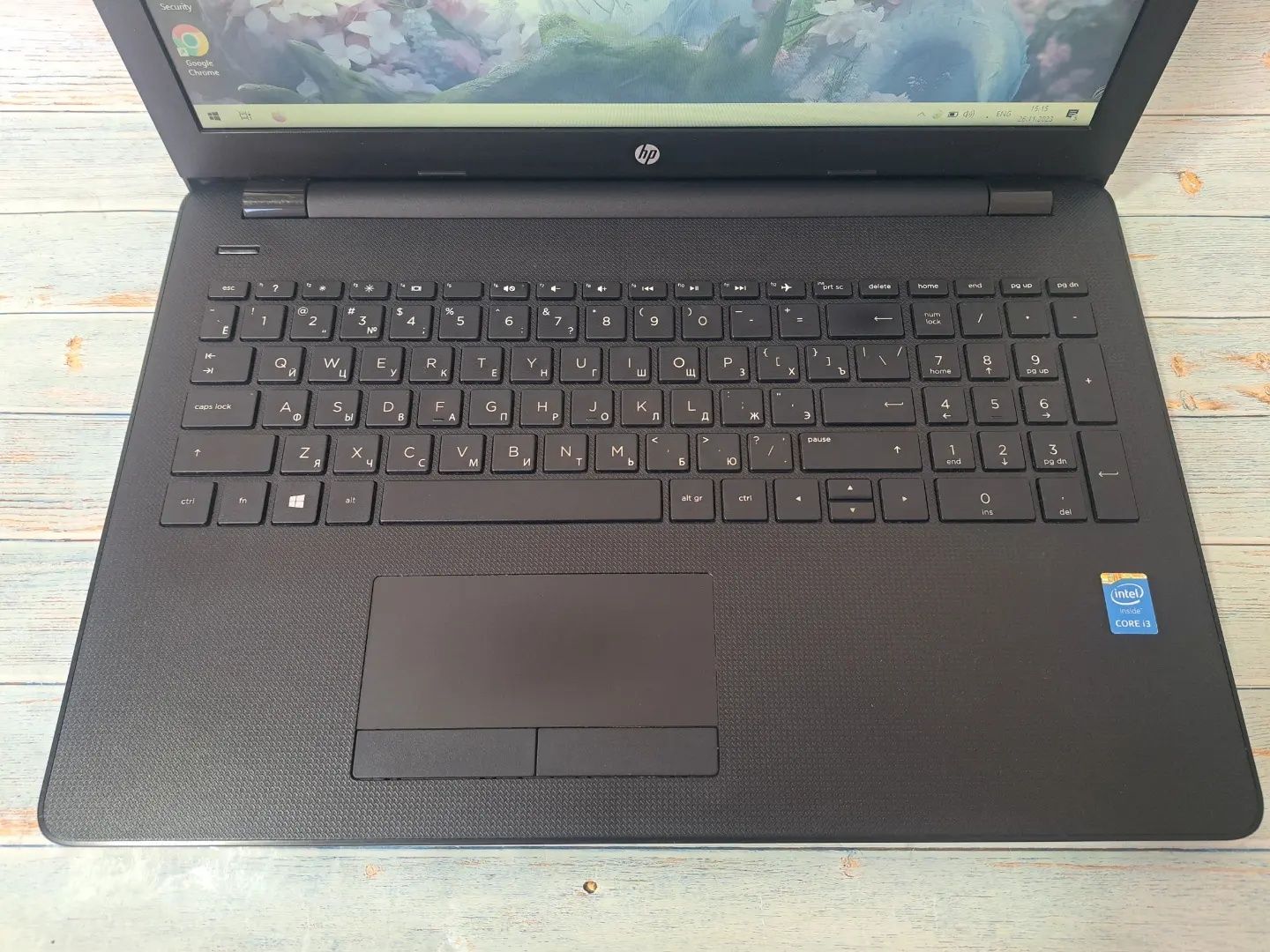 Продам ноутбук HP 15-RA048UR (i3, идеал)