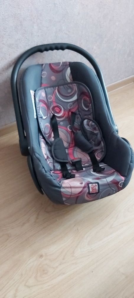 Детская коляска 3 в 1