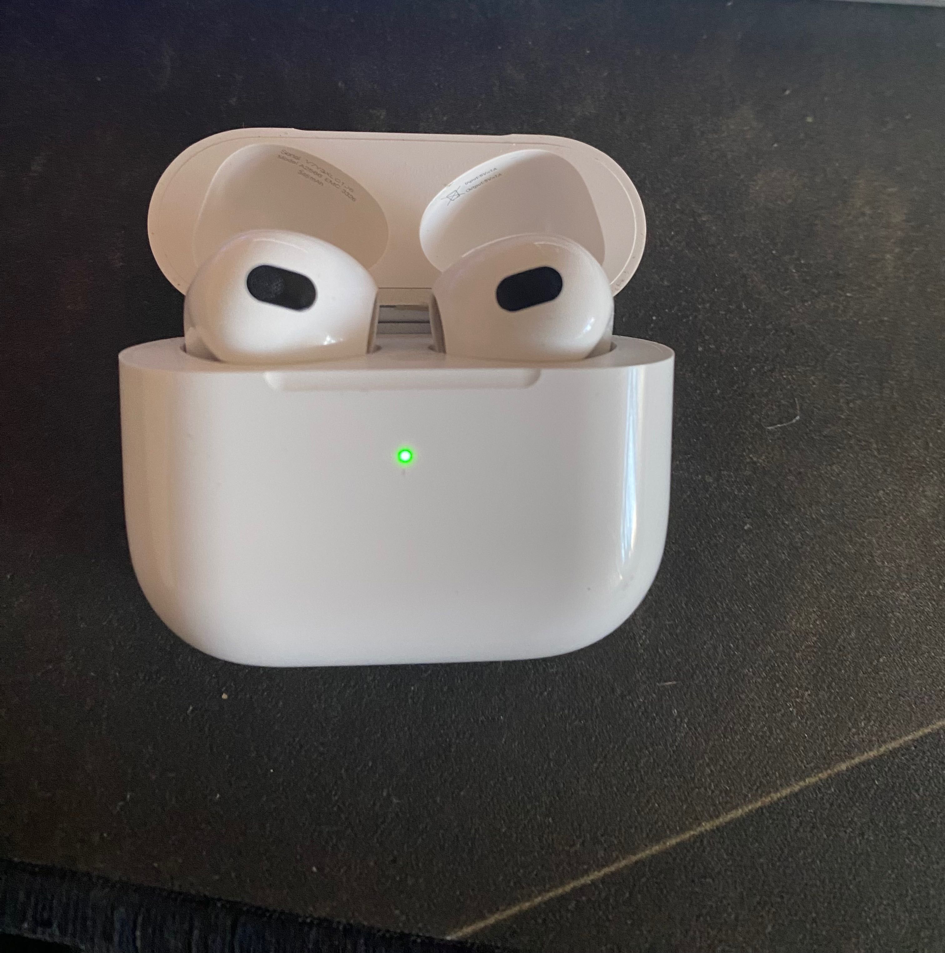 AirPods 3 с MagSafe