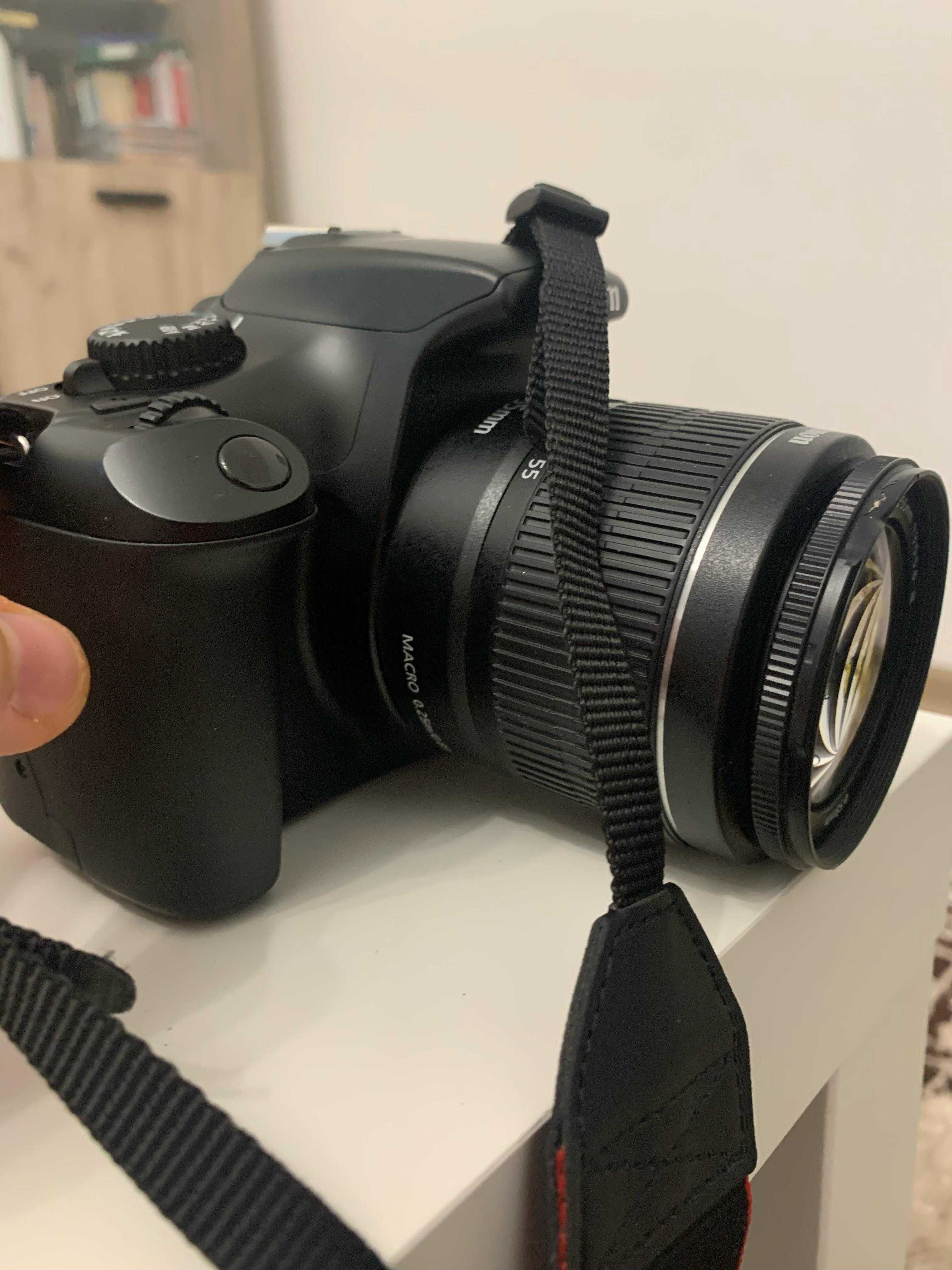 Canon EOS 1100D + Obiectiv EFS 18-55mm + 3 acumulatori