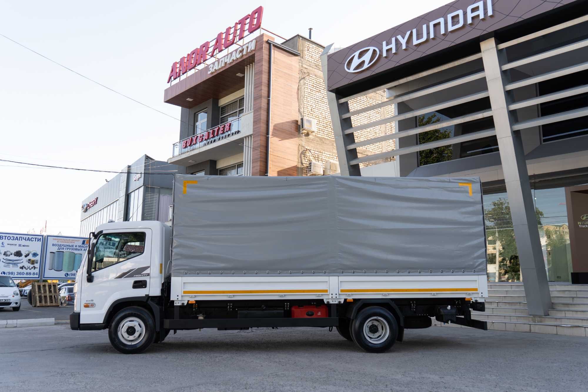 Тентовый фургон Hyundai Mighty со скидкой в 25 миллионов!