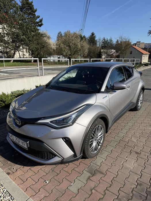 Toyota C-HR 2.0 Hybrid  echipare Classy 184 cp