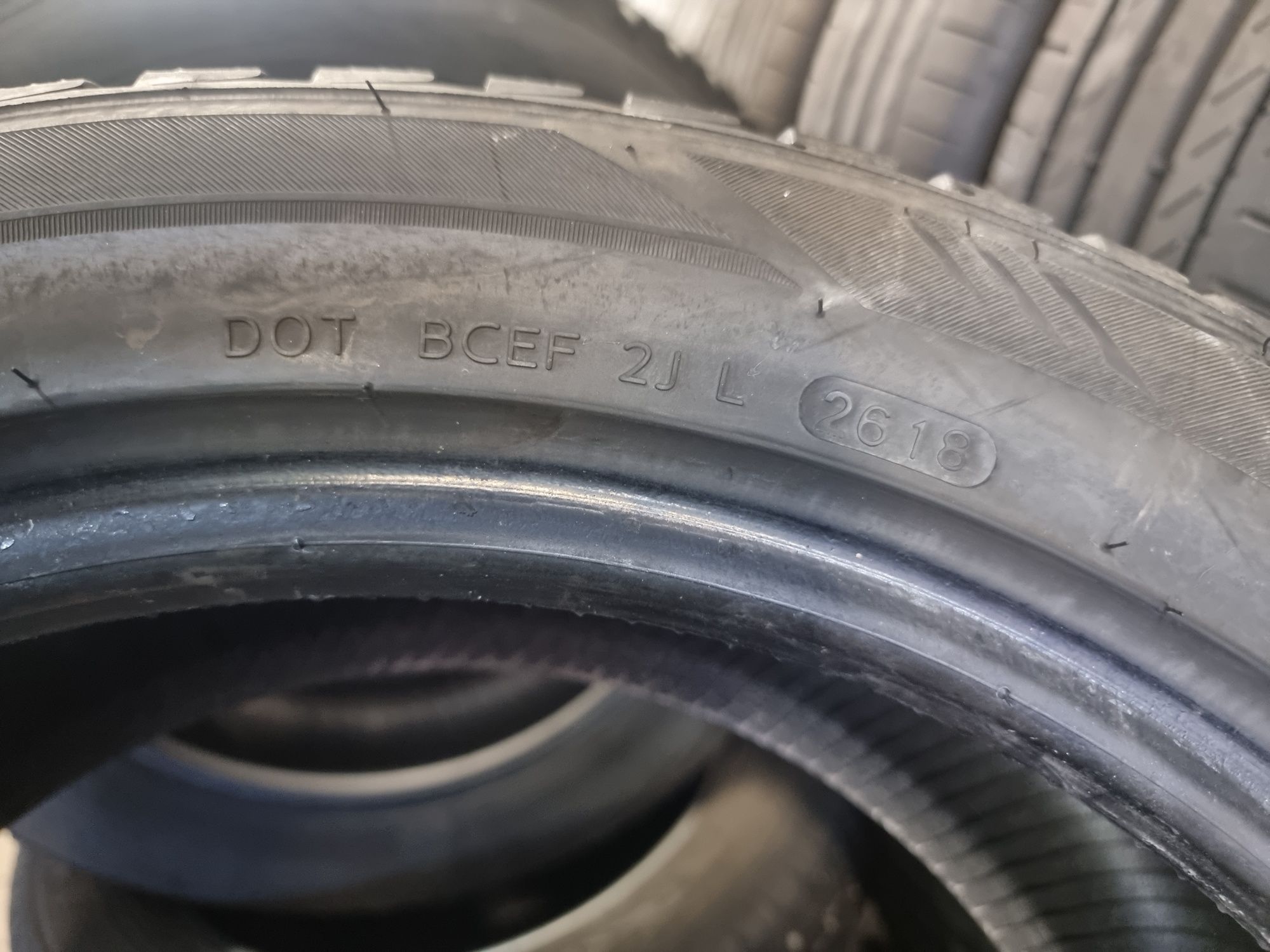 245 45 18 Dunlop de iarna 7mm adâncime profil