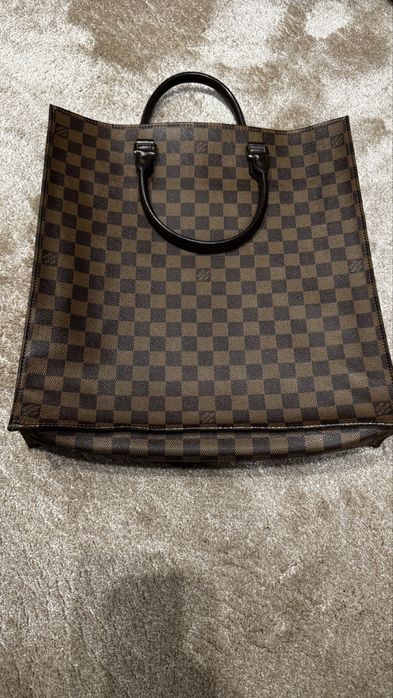 LV оригинална чанта